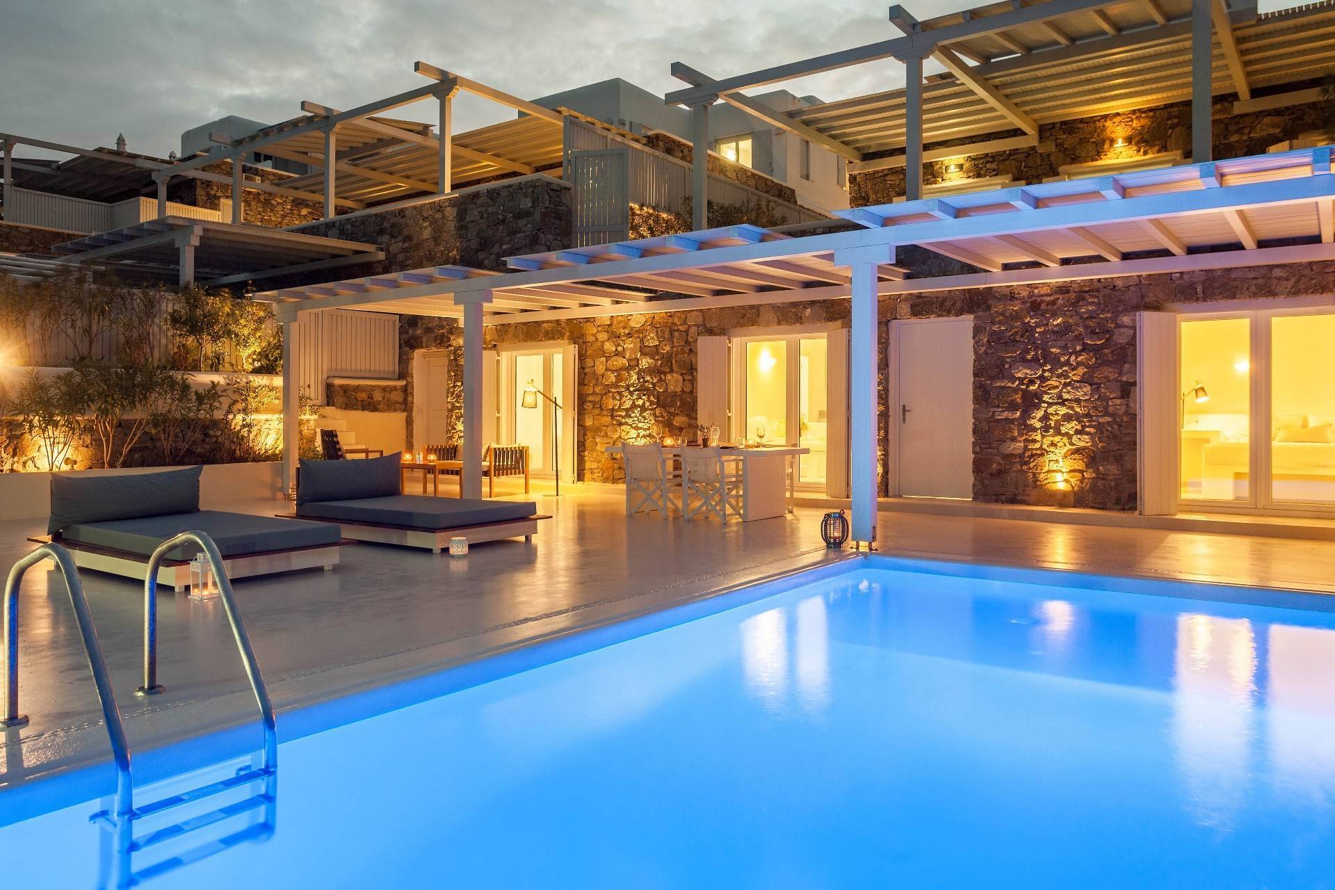 Royal Beachfront Infinity Pool Villa - Aleomandra Mykonos